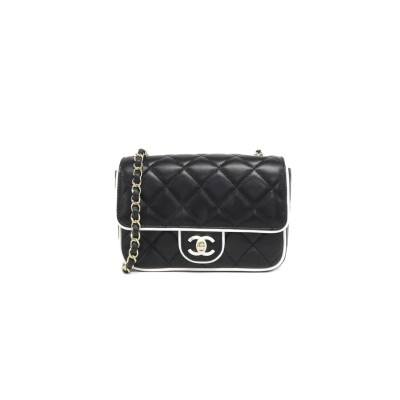 CHANEL BLACK AND WHITE FLAP SHEEPSKIN SHOULDER BAG AS5151 (15*12*3.5cm)